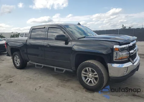2018 Chevrolet Silverado C1500 Lt z USA, uszkodzony, nr VIN 3GCPCREC2JG316722